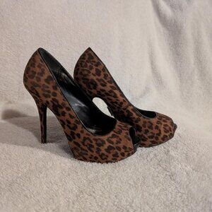 Jennifer Lopez Peep Toe Leopard Print Platform Stilettos size 6